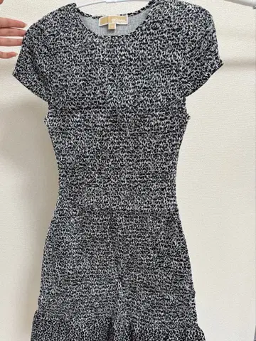 레오파드 무늬 반팔 미니 원피스