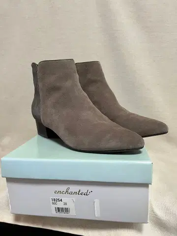 enchanted 그레이 스웨이드 부츠 38