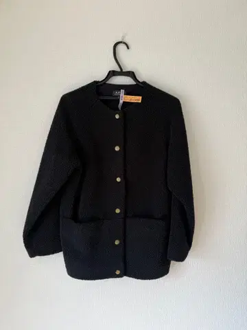 APC 보아 코트 블랙