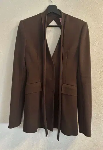 페티코 FETICO 니트 테일러드 자켓 오픈 백 브라운