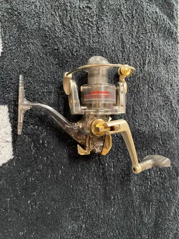 스피닝 릴 SP-700UDX 스켈레톤 디자인