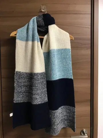 자유구 스트라이프 디자인 대형 니트 스톨