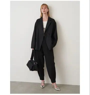 미사용 새상품 ELENDEEK/엘렌딕 메탈 얀 니트 팬츠 블랙 02