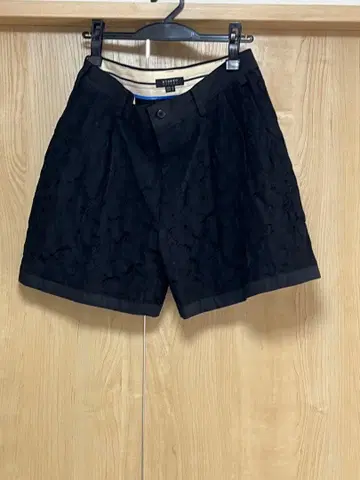 거의 미사용 ATSURO TAYAMA 레이스 숏팬츠