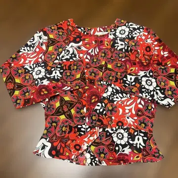 PIAC 플라워 프린트 탑