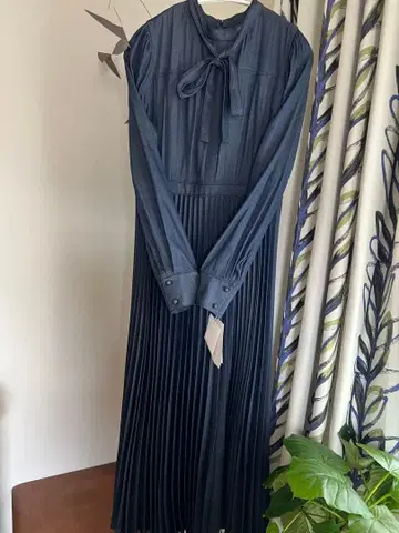 [셀포드] 데님 라이크 플리츠 원피스 새상품