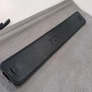 FURLA 그레이 가죽 클러치백