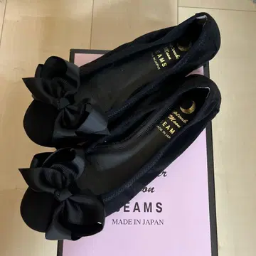 September Moon BEAMS 블랙 플랫슈즈