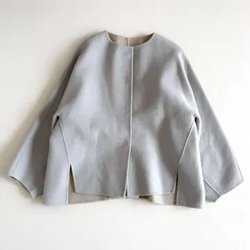 새상품급 어도어 2TONE 리버 자켓 그레이 베이지 38