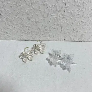 꽃과 나비 디자인 헤어핀 2개 세트