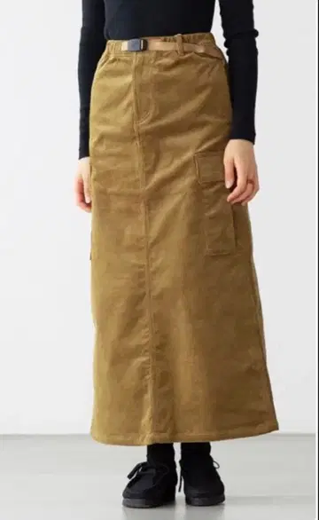 카키 코듀로이 타이트 스커트