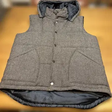 준 레드 충전솜 베스트 울 후드 탈부착 가능