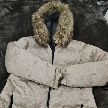 Gap 후드 부착 다운 자켓 베이지