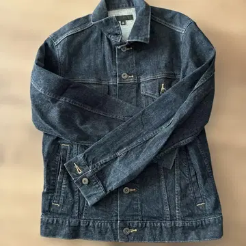 새상품급 다크 데님 M 사이즈 데님 자켓