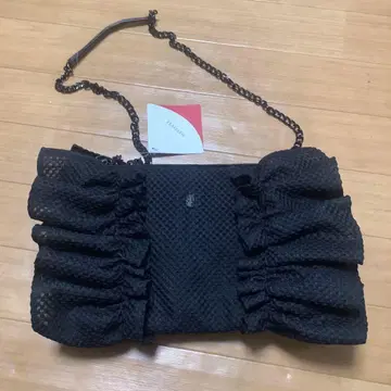 프릴 디자인 메쉬 숄더백 블랙