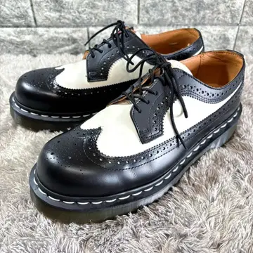 극미품 Dr.Martens 닥터마틴 윙팁 바이컬러 블랙 화이트