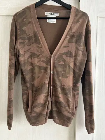 캐서린 햄릿 런던 카모플라쥬 패턴 가디건