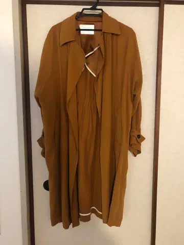 ZARA WOMAN 브라운 트렌치코트 S