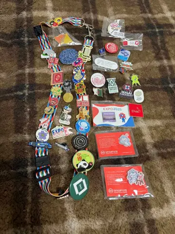 EXPO 관련 컬러풀 핀 배지 풀세트