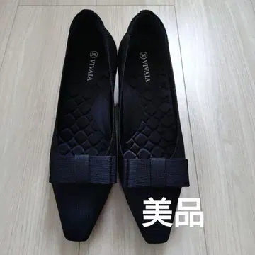 VIVAIA 블랙 리본 펌프스