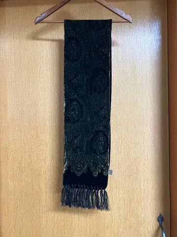 탑카피 블랙 실크 혼방 벨벳 페이즐리 무늬 스톨 머플러