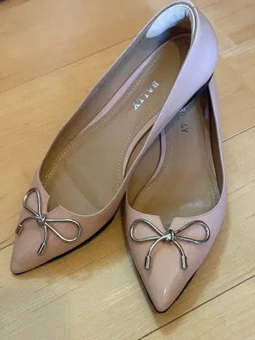 BALLY 핑크 플랫슈즈 리본 포함 37