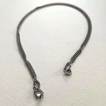 실버 체인 목걸이