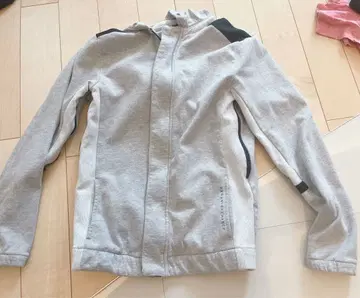 그레이 후드 부착 집업 후드티