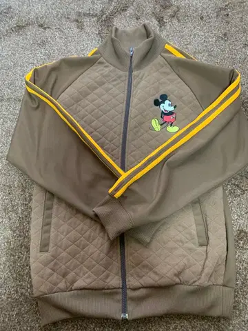미키마우스 퀼팅 트랙 자켓 자수