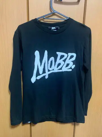 MOBB 블랙 롱T셔츠 M 사이즈