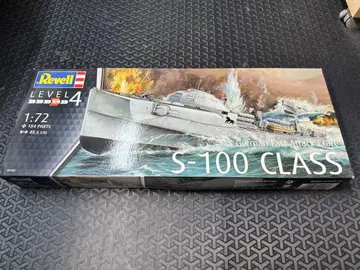 Revell S-100 CLASS 1:72 모형 키트