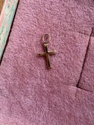 아가트 크로스 참