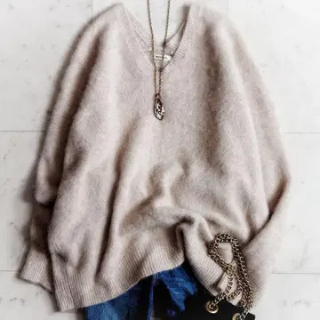 새상품급 윔 가젯 Whim Gazette 캐시미어 포근포근 V넥 니트