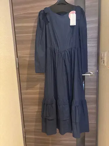 새상품 L 사이즈 네이비 긴팔 멋진 고급 롱 원피스 큰