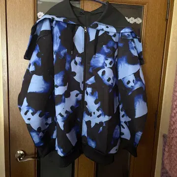 팬더 그래픽 후드티 뒷면 전체 지퍼 (후드 포함)