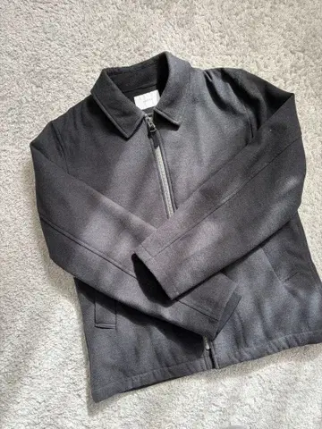 지퍼 달린 자켓 그레이