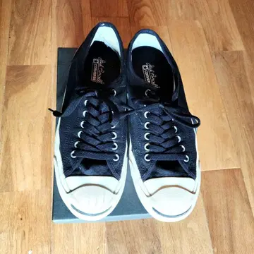 잭 퍼셀 블랙 스니커즈