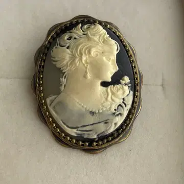 카메오 펜던트 브로치