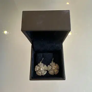 Jemme 플라워 귀걸이