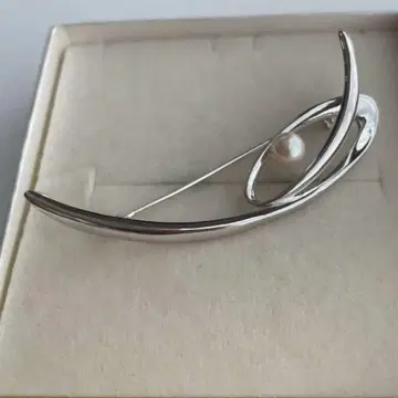 펄 SILVER 각인 브로치