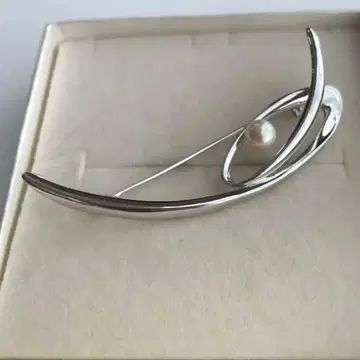 펄 SILVER 각인 브로치