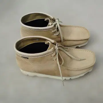 클락스 왈라비 부츠 고어텍스 메이플스웨이드