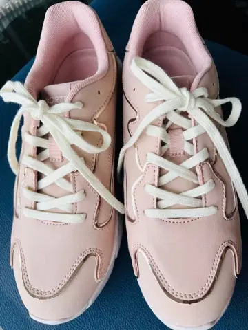 새상품 ORTR 핑크 통굽 스니커즈