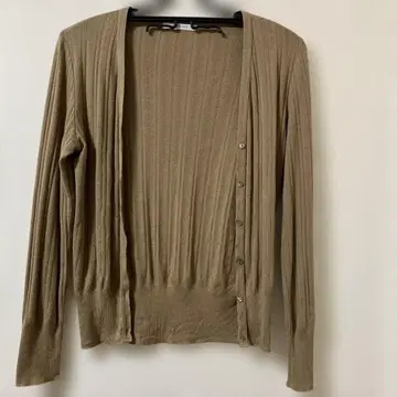 MACPHEE 베이지 리브 가디건