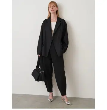 미사용 새상품 ELENDEEK 팬츠 메탈얀 니트 팬츠 블랙 02