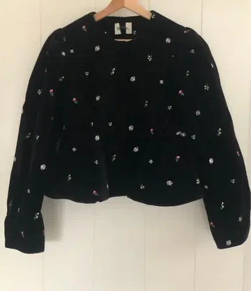 bibiy B. STARRY PEPURAMU CARDIGAN