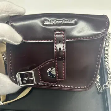 닥터 마틴 버건디 숄더백