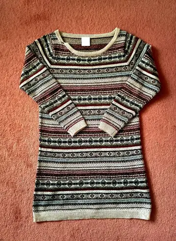 So 1:1 자카드 무늬 롱 니트