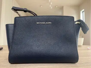 MICHAEL KORS 네이비 숄더백