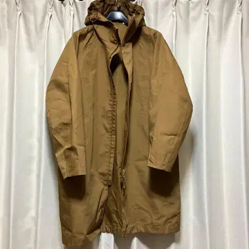 유니클로 U 2019 봄/여름 블록 테크 코트 L 사이즈 브라운